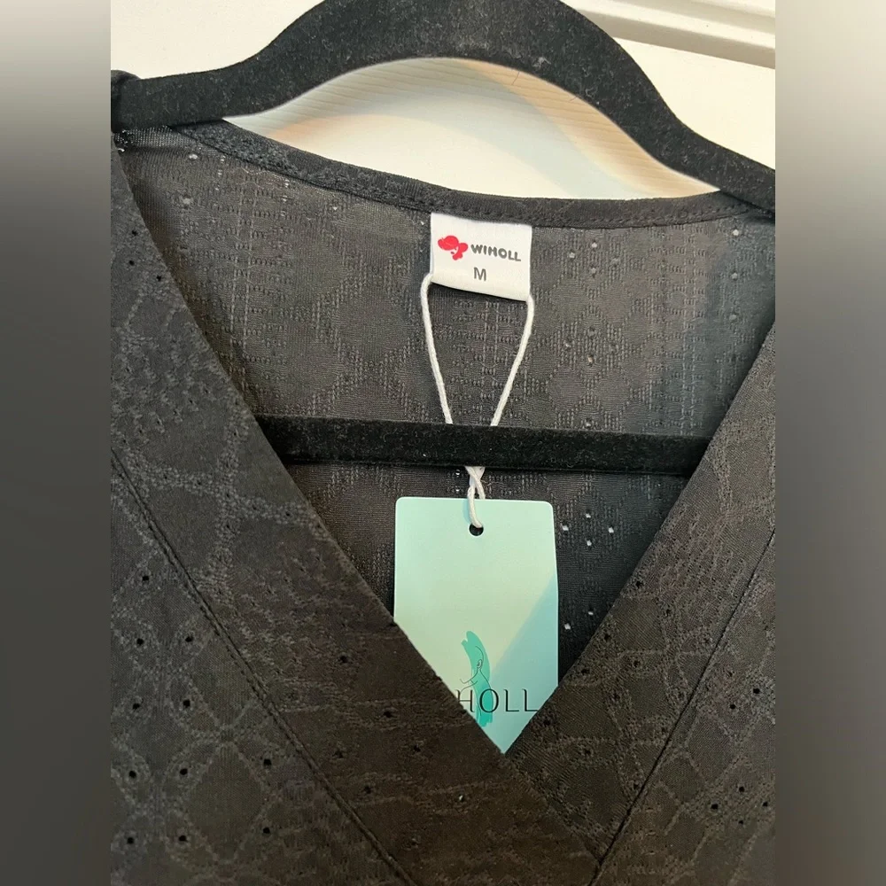 NWT Wiholl Womens Tank Tops V Neck Sleeveless Flowy Loose Fit Basic Casual - Picture 3 of 5